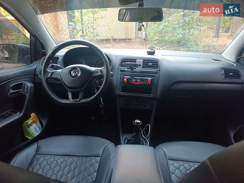 Седан Volkswagen Polo 2017 в Николаеве