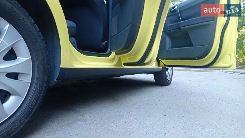 Хетчбек Volkswagen Polo 2003 в Дніпрі