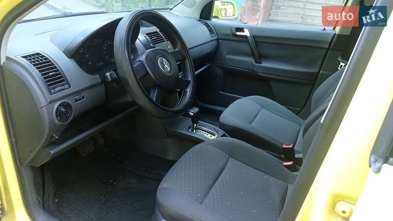 Хетчбек Volkswagen Polo 2003 в Дніпрі