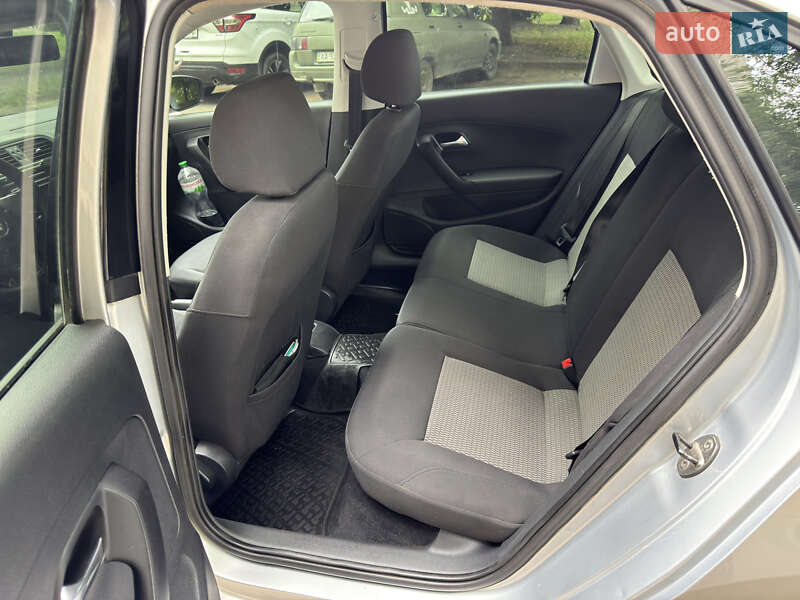 Седан Volkswagen Polo 2013 в Житомире