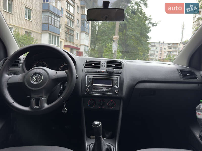 Седан Volkswagen Polo 2013 в Житомире
