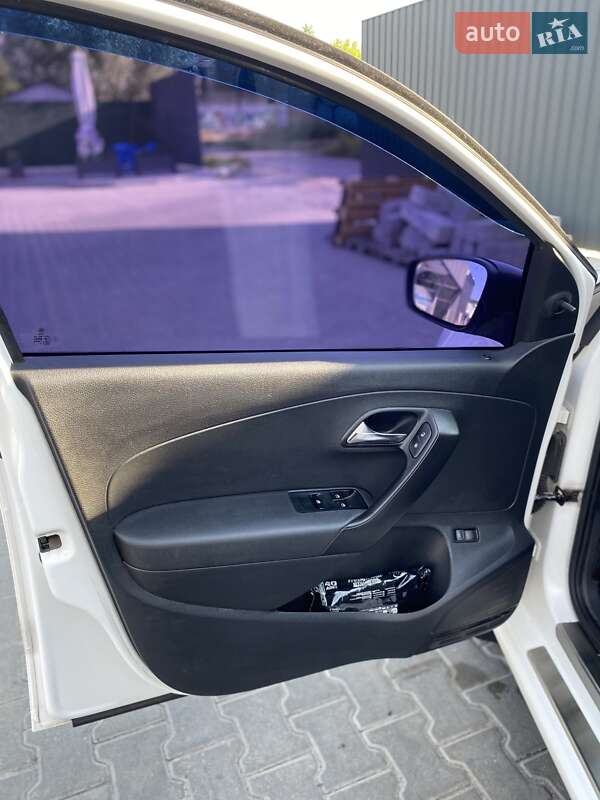 Седан Volkswagen Polo 2013 в Фастове