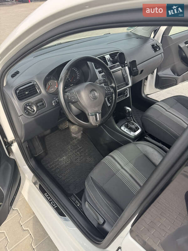 Хетчбек Volkswagen Polo 2013 в Львові