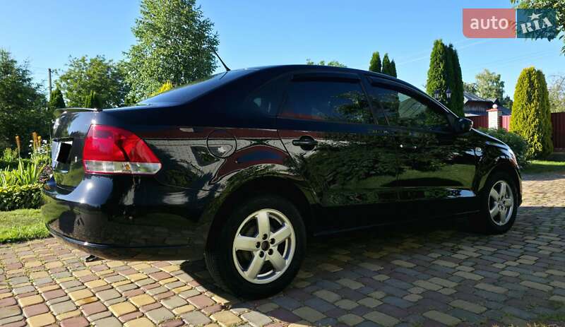 Седан Volkswagen Polo 2013 в Киеве фото 8 Седан Volkswagen Polo 2013 в Киеве