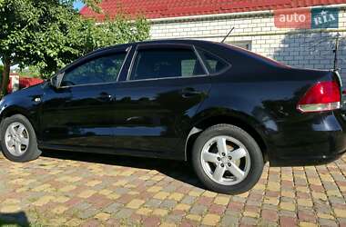 Седан Volkswagen Polo 2013 в Киеве