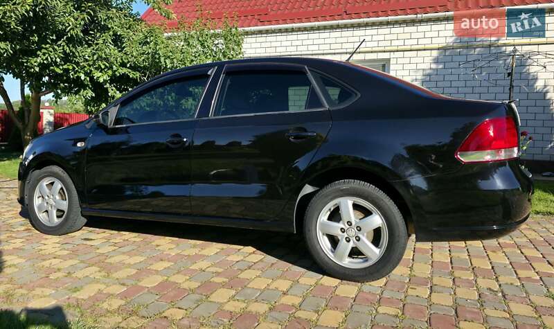 Седан Volkswagen Polo 2013 в Киеве фото 12 Седан Volkswagen Polo 2013 в Киеве