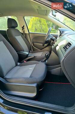 Седан Volkswagen Polo 2013 в Киеве