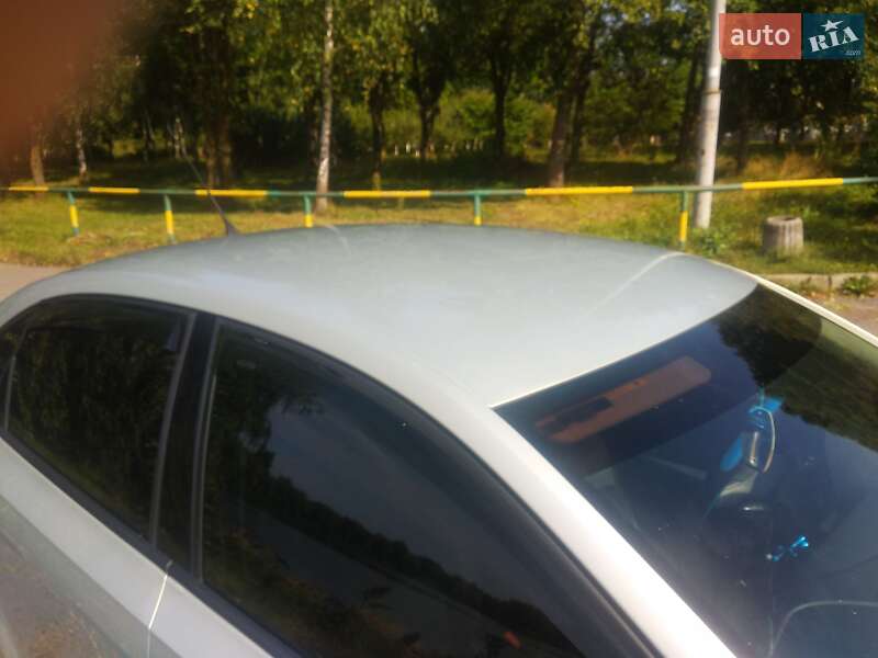 Седан Volkswagen Polo 2011 в Рівному