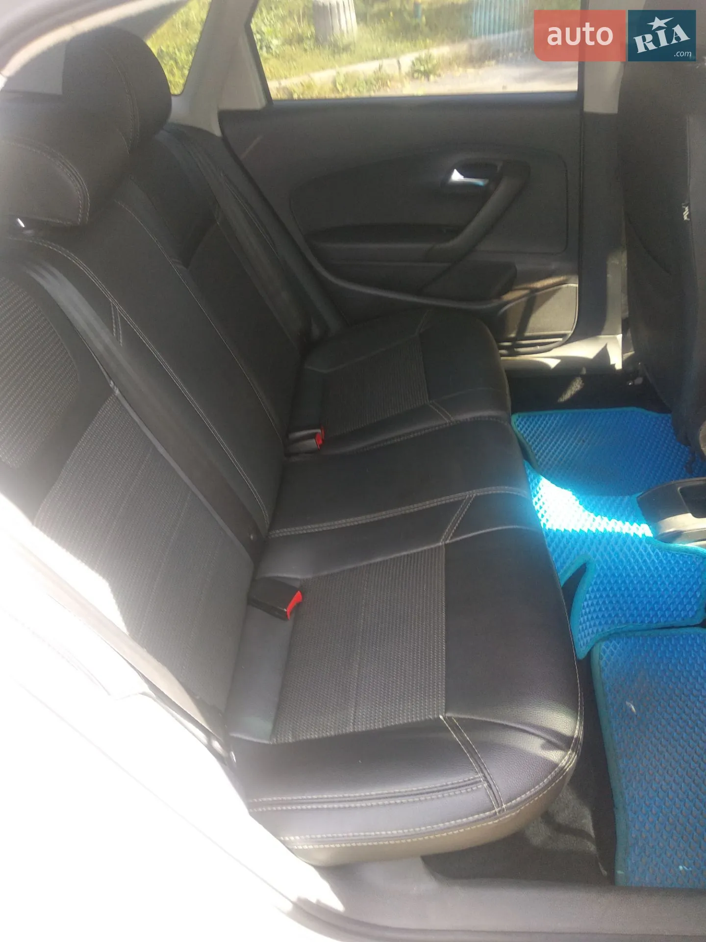 2011 Volkswagen Polo - мініатюра 14