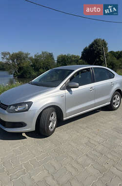 Седан Volkswagen Polo 2011 в Львові