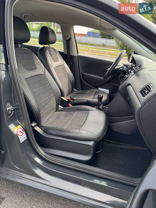 Седан Volkswagen Polo 2017 в Бучі