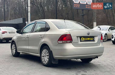 Седан Volkswagen Polo 2011 в 