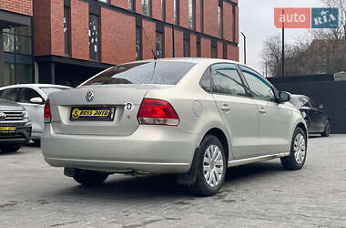 Седан Volkswagen Polo 2011 в 