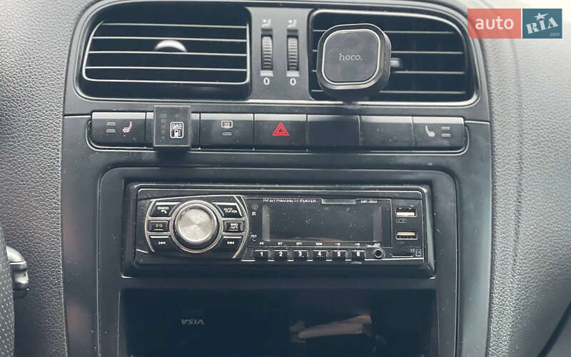 Седан Volkswagen Polo 2011 в Чернівцях фото 12 Седан Volkswagen Polo 2011 в Чернівцях