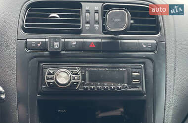 Седан Volkswagen Polo 2011 в 