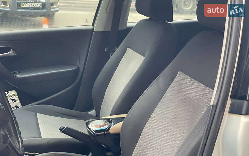 Седан Volkswagen Polo 2011 в Чернівцях фото 14 Седан Volkswagen Polo 2011 в Чернівцях