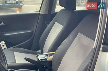 Седан Volkswagen Polo 2011 в 