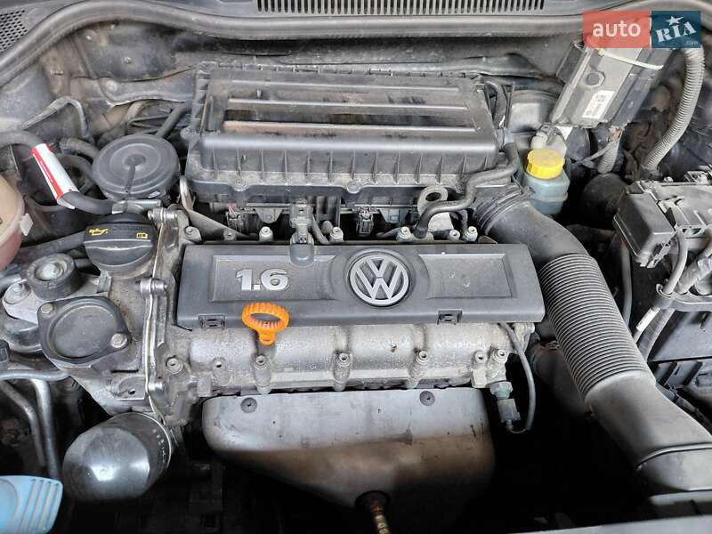 Седан Volkswagen Polo 2011 в Ирпене