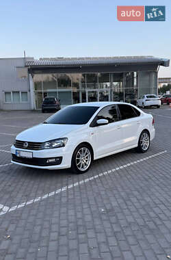 Седан Volkswagen Polo 2017 в Дніпрі