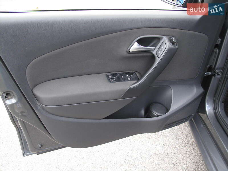 Хетчбек Volkswagen Polo 2011 в Києві