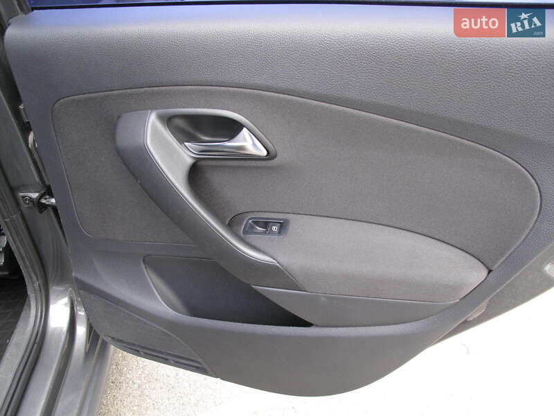 Хетчбек Volkswagen Polo 2011 в Києві