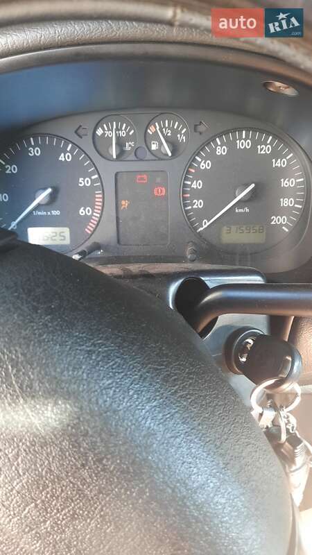 Хэтчбек Volkswagen Polo 1999 в Кривом Роге