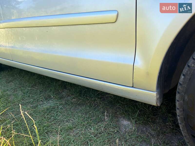 Хетчбек Volkswagen Polo 2005 в Костопілі