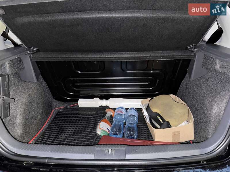 Хэтчбек Volkswagen Polo 2007 в Киеве фото 11 Хэтчбек Volkswagen Polo 2007 в Киеве
