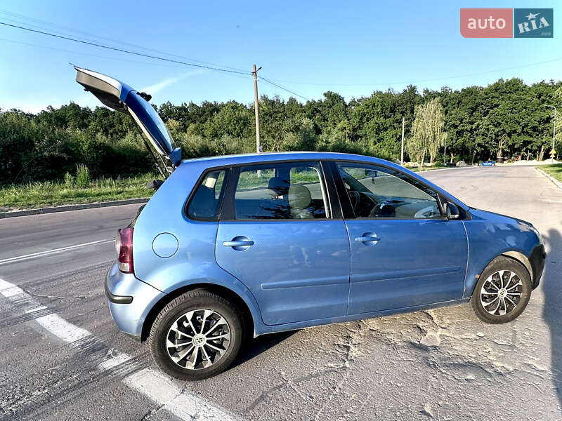 Хэтчбек Volkswagen Polo 2005 в Львове