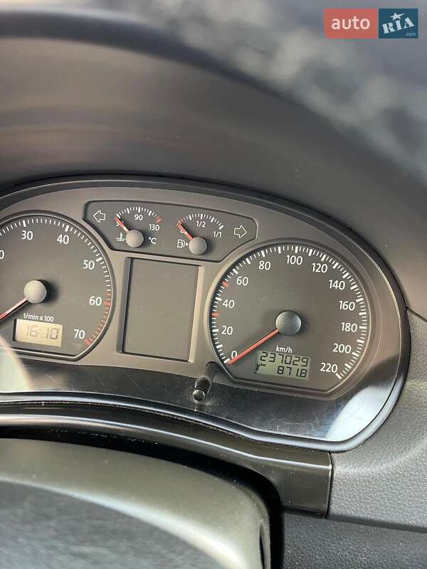 Хэтчбек Volkswagen Polo 2008 в Стрые