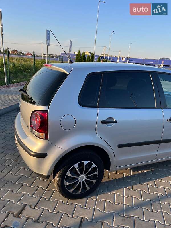 Хэтчбек Volkswagen Polo 2008 в Стрые