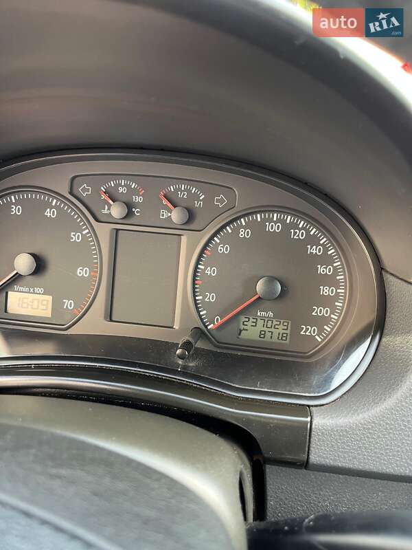 Хэтчбек Volkswagen Polo 2008 в Стрые