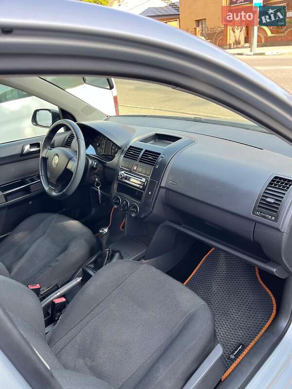 Хэтчбек Volkswagen Polo 2008 в Стрые