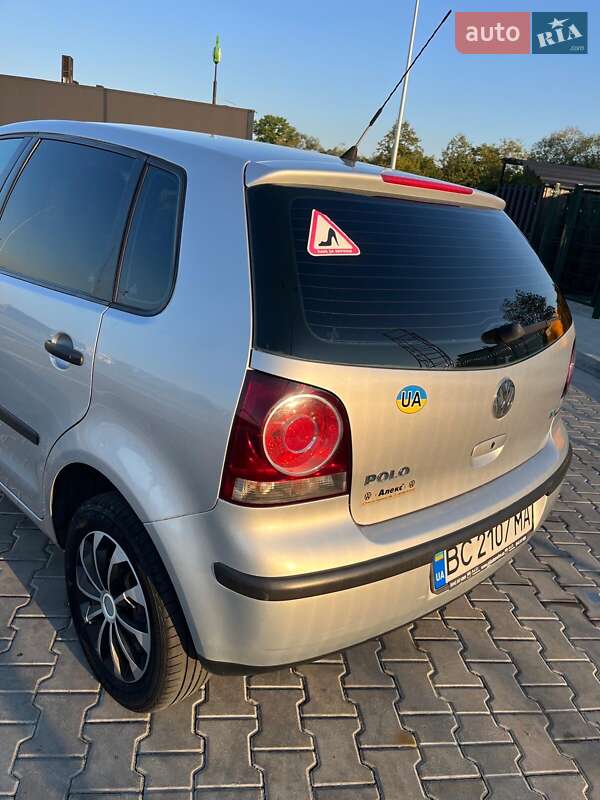 Хэтчбек Volkswagen Polo 2008 в Стрые