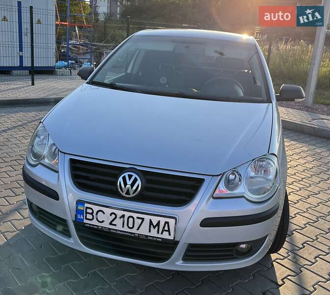 Хэтчбек Volkswagen Polo 2008 в Стрые