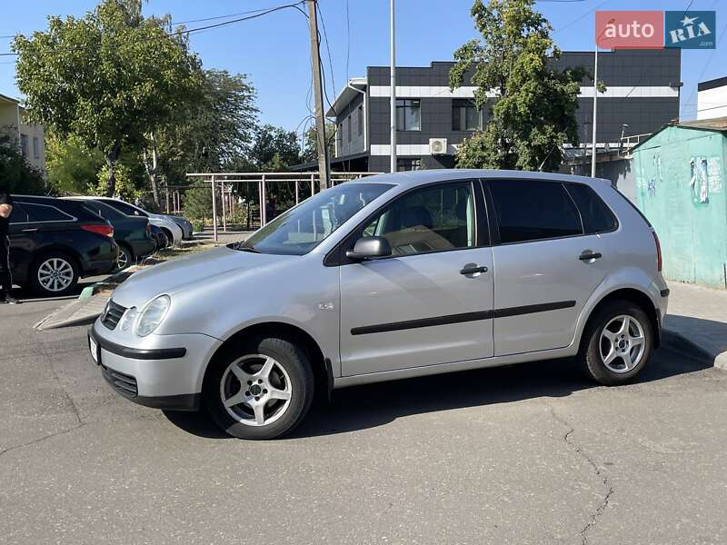Хэтчбек Volkswagen Polo 2003 в Одессе
