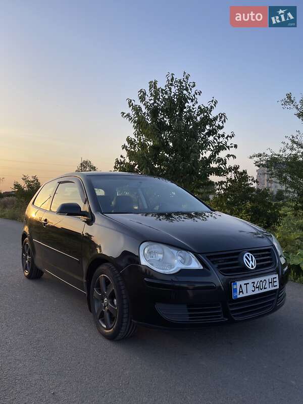 Хетчбек Volkswagen Polo 2005 в Івано-Франківську