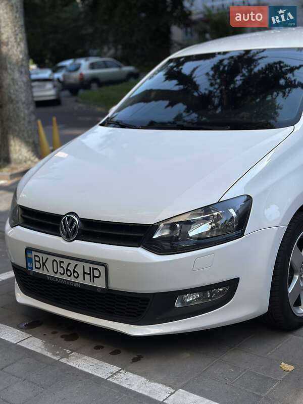 Хэтчбек Volkswagen Polo 2013 в Ровно