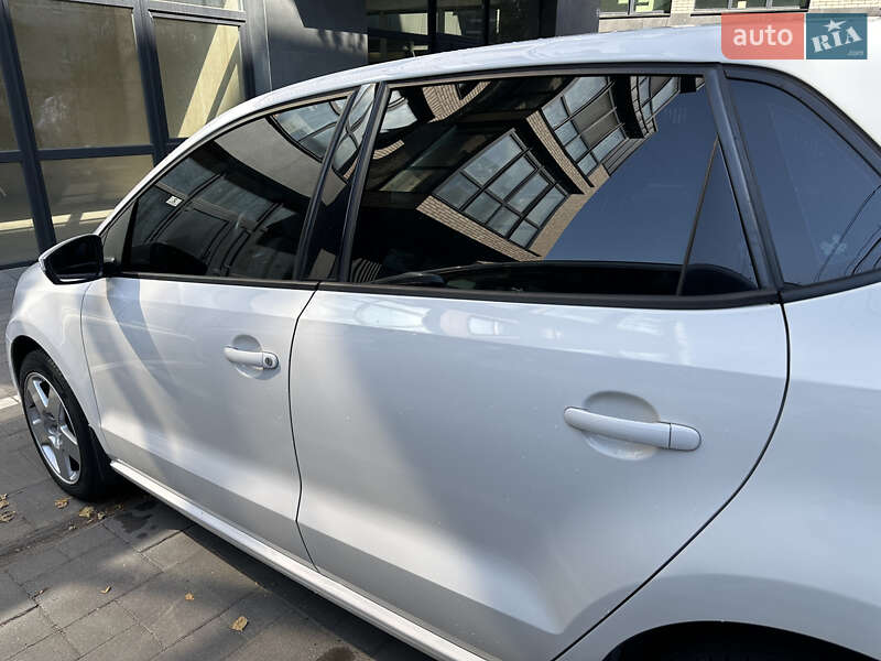 Хэтчбек Volkswagen Polo 2013 в Ровно