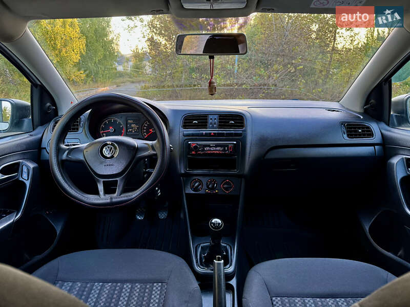 Седан Volkswagen Polo 2017 в Киеве