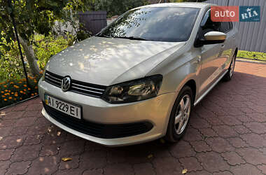 Седан Volkswagen Polo 2011 в 