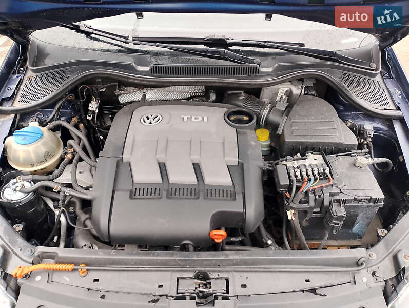Хэтчбек Volkswagen Polo 2010 в Ровно