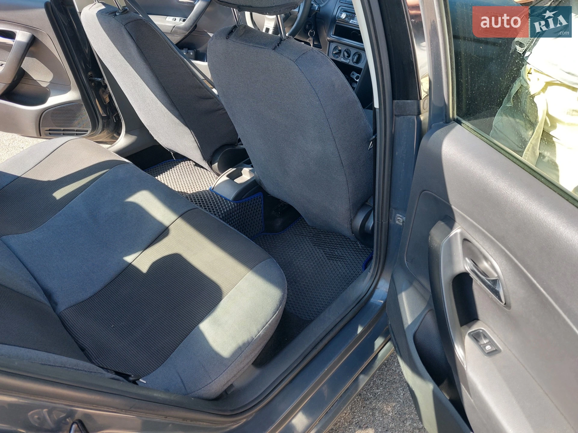 2012 Volkswagen Polo - мініатюра 3