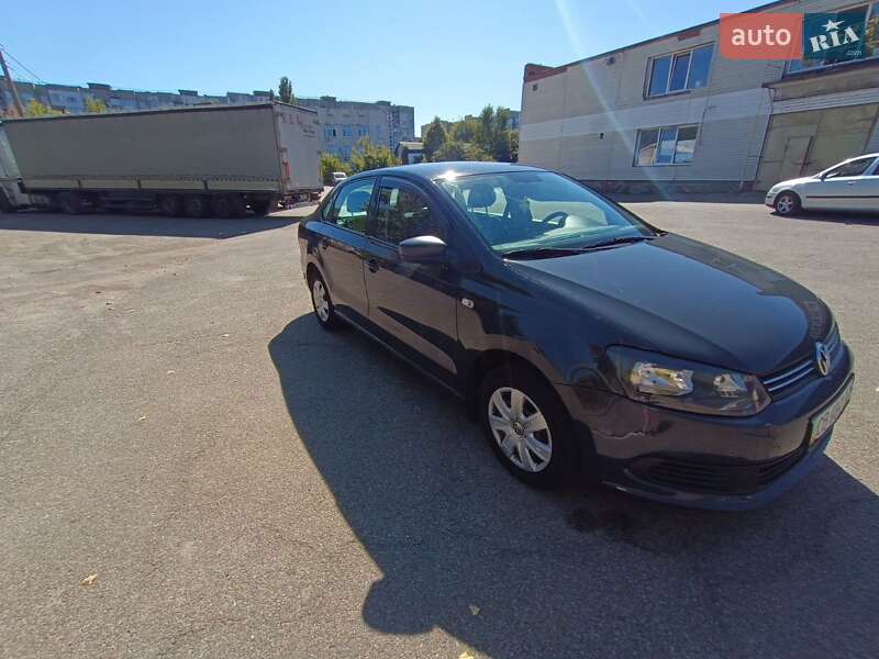Седан Volkswagen Polo 2012 в Чернігові