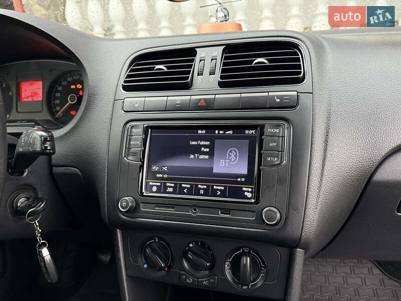 Седан Volkswagen Polo 2012 в Львові