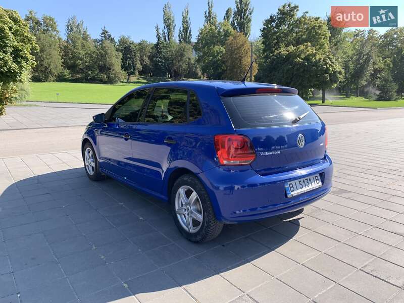 Хэтчбек Volkswagen Polo 2011 в Светловодске