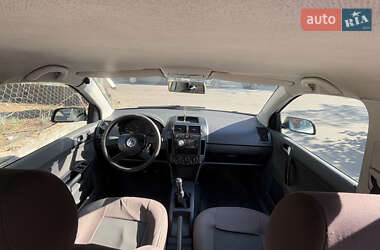 Хэтчбек Volkswagen Polo 2003 в 