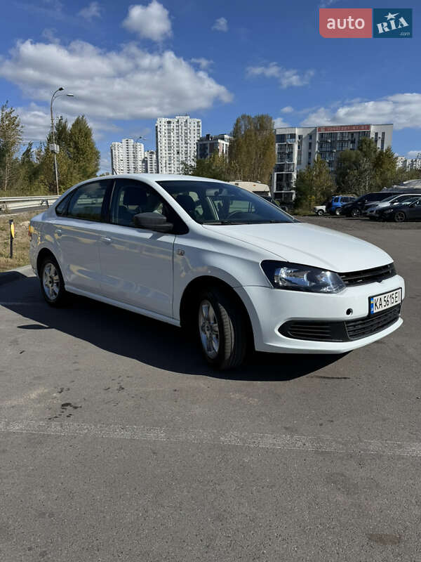 Седан Volkswagen Polo 2015 в Києві фото 3 Седан Volkswagen Polo 2015 в Києві