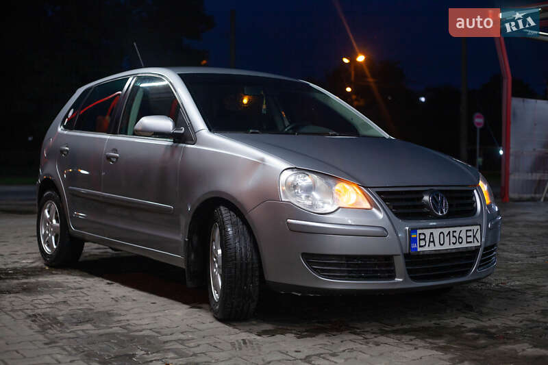 Хэтчбек Volkswagen Polo 2007 в Луцке