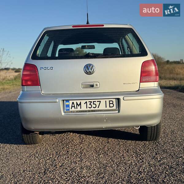 Хэтчбек Volkswagen Polo 2001 в Народичах